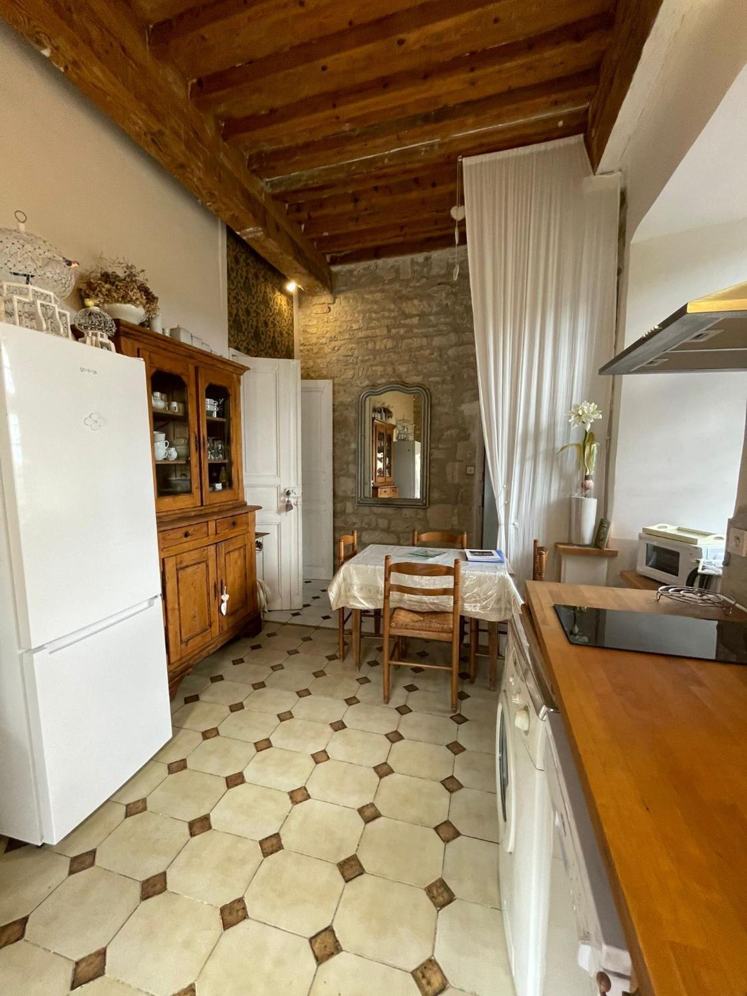 Appartement Spacieux Avec Deux Chambres Au Chateau Valence  Exterior foto